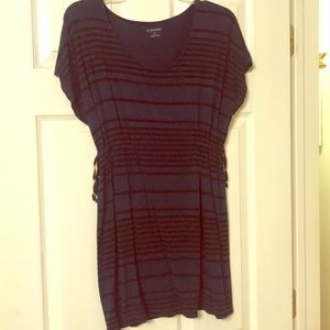 Motherhood Maternity short sleeve tunic - size SM